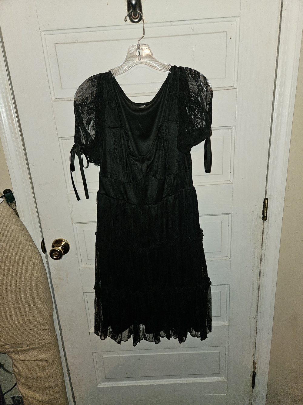 SHEIN Black Lace Puff Sleeve Tiered Dress